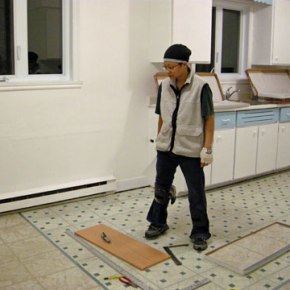 Floating vinyl floors